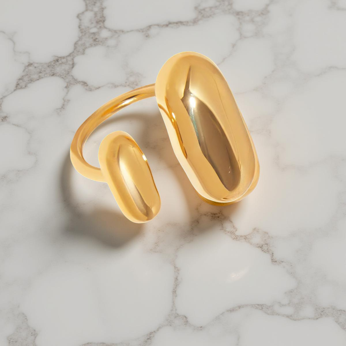 Sculpted Grace Ring – Full Gold | خاتم النعومة المنحوتة – ذهبي كامل
