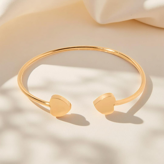 Twin Heart Bangle | سوار القلبين