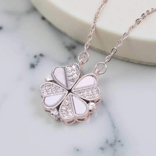 Heartbeats Necklace | عقد نبضات القلب