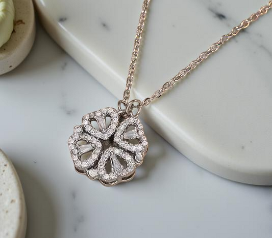 Silver Flutter Hearts | قلوب فضية خفاقة