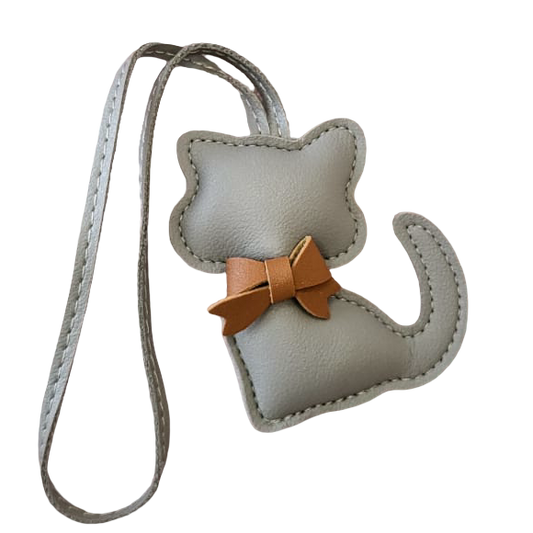Gray Cat with Bow Charm | تعليقة قطة رمادية مع فيونكة