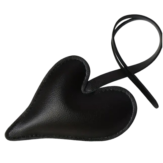 Black Heart Charm | تعليقة قلب سوداء