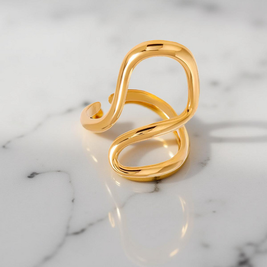 Eternal Curves Ring – Fluid Wave | خاتم الانحناءات الأبدية – الموجة الانسيابية