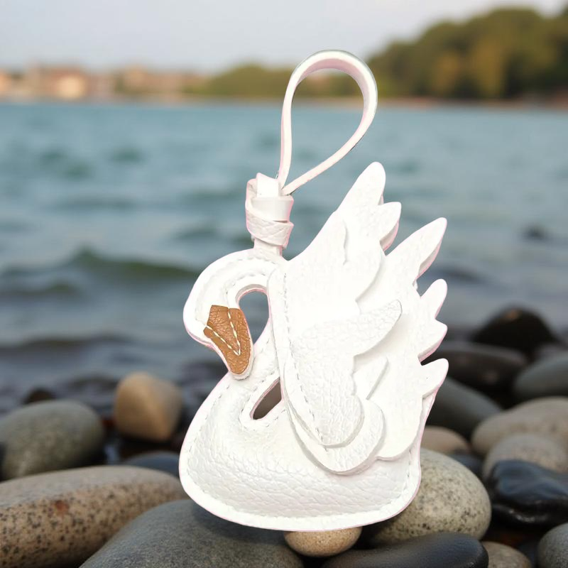 White Swan Charm | تعليقة بجعة بيضاء